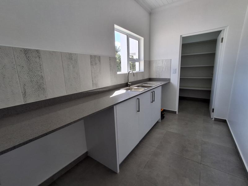 3 Bedroom Property for Sale in Golden Mile Western Cape